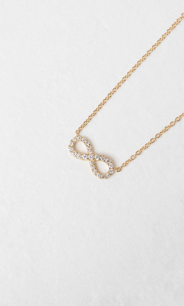 Hogans Family Jewellers 18K YG 0.17ct TDW Round Brilliant Cut Diamond Infinity Necklace