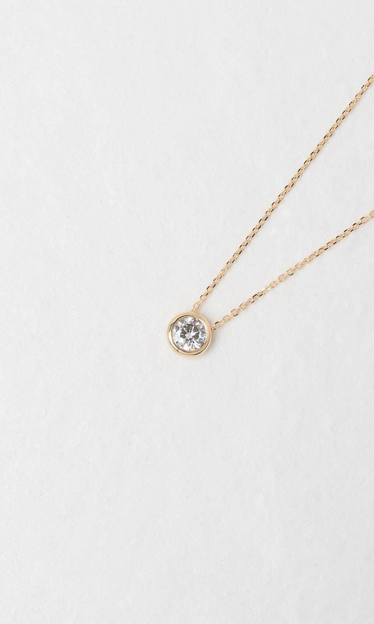 Hogans Family Jewellers 18K YG 0.31ct Round Brilliant Cut Diamond Solitaire Necklace