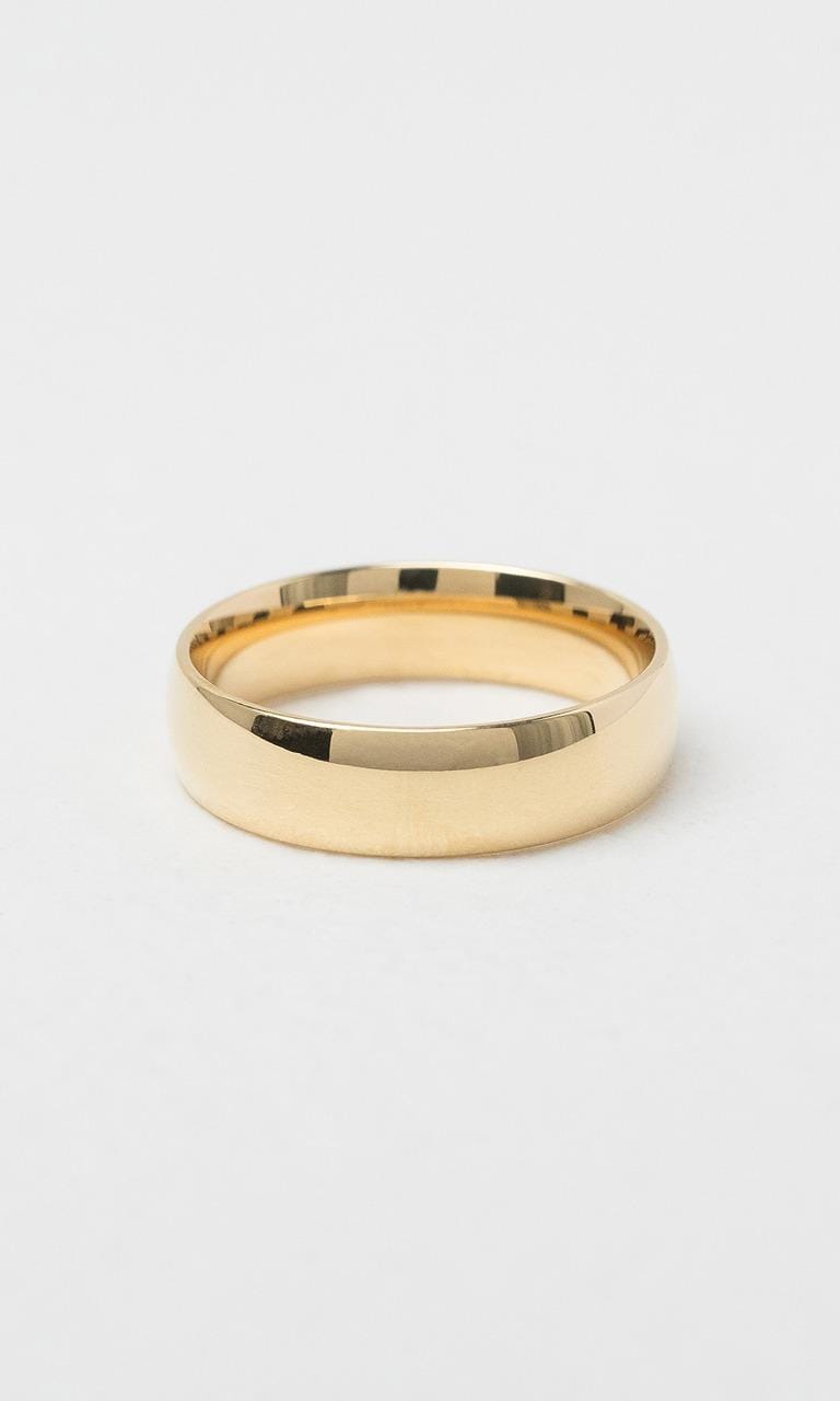 Hogans Family Jewellers 18K YG 6mm Gents Band