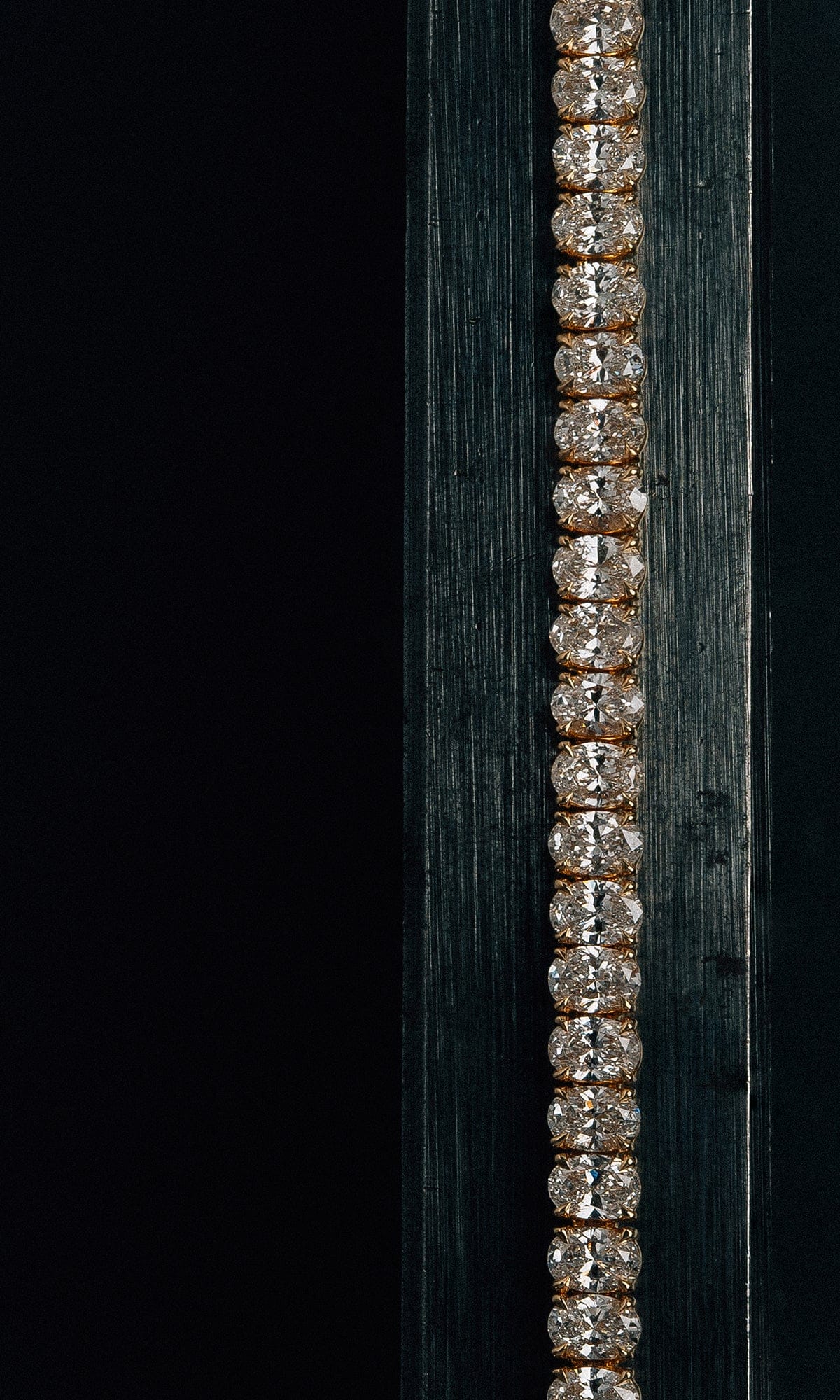 Hogans Family Jewellers 18K YG 7.08ct TDW Oval Cut Diamond Tennis Bracelet