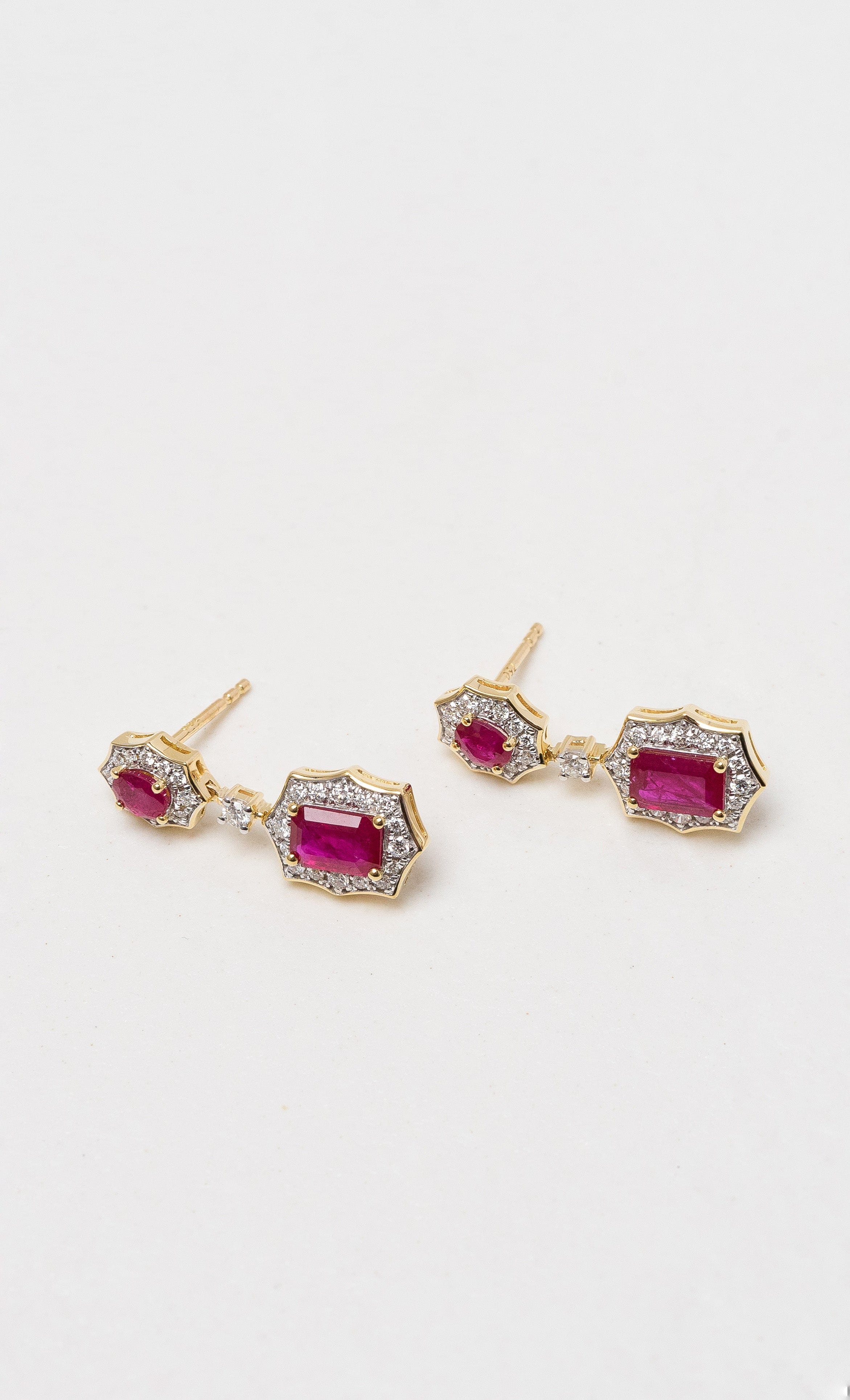 Hogans Family Jewellers 18K YG Art-Deco Ruby Drop Earrings