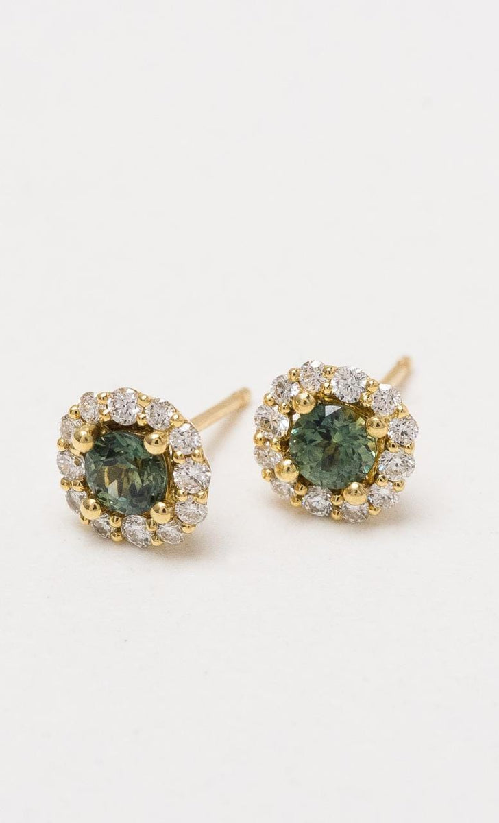 18K YG Round Brilliant Cut Australian Teal Sapphire Halo Stud