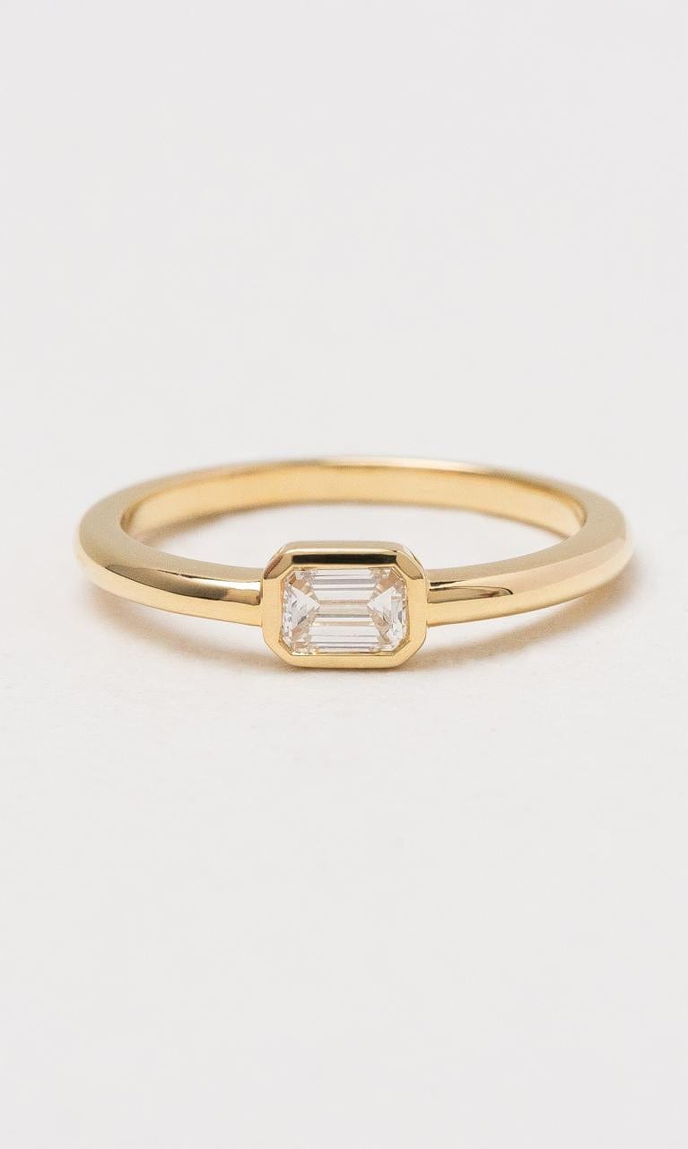 Hogans Family Jewellers 18K YG Bezel Set Solitaire Diamond Ring