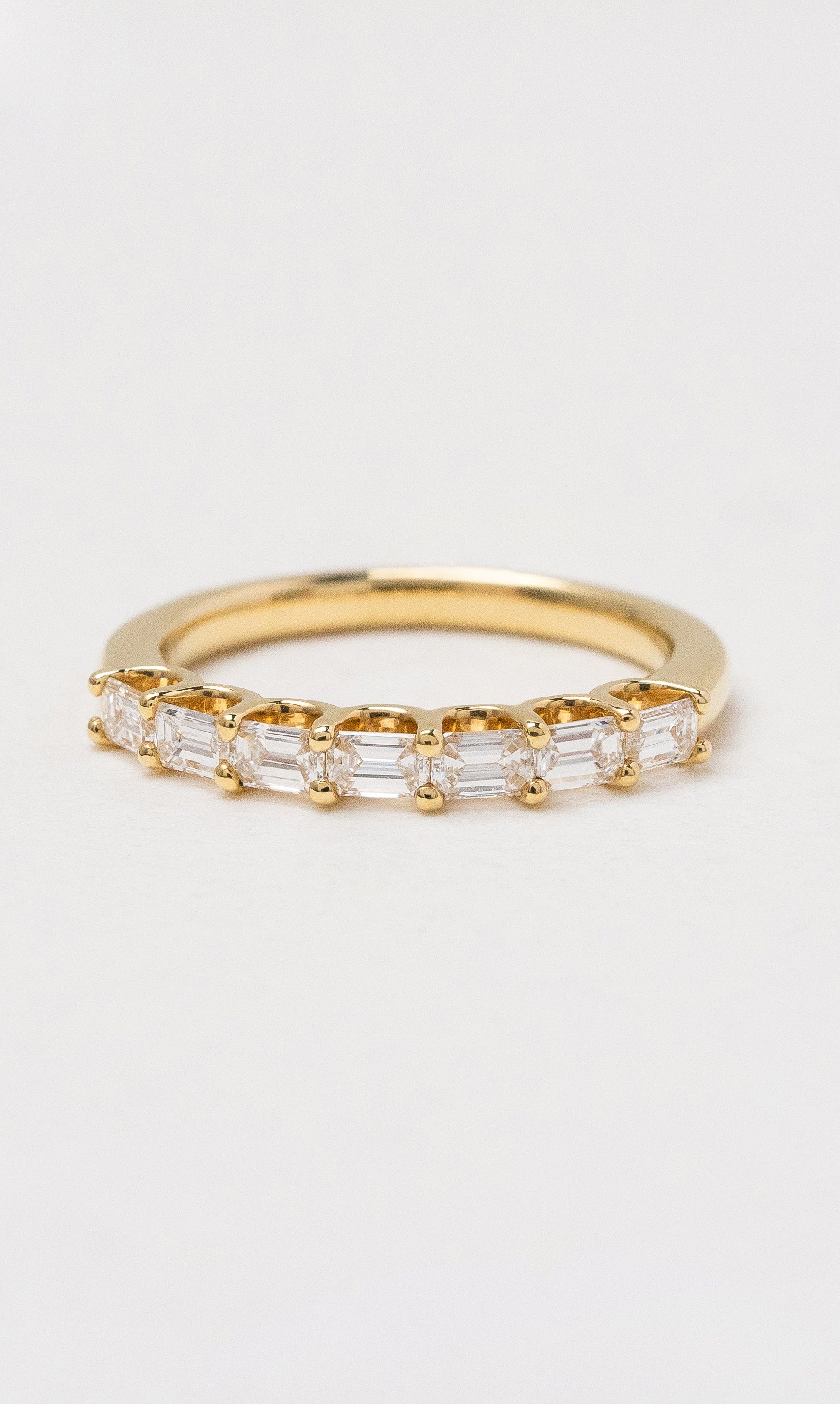 Hogans Family Jewellers 18K YG Emerald Cut Diamond Band