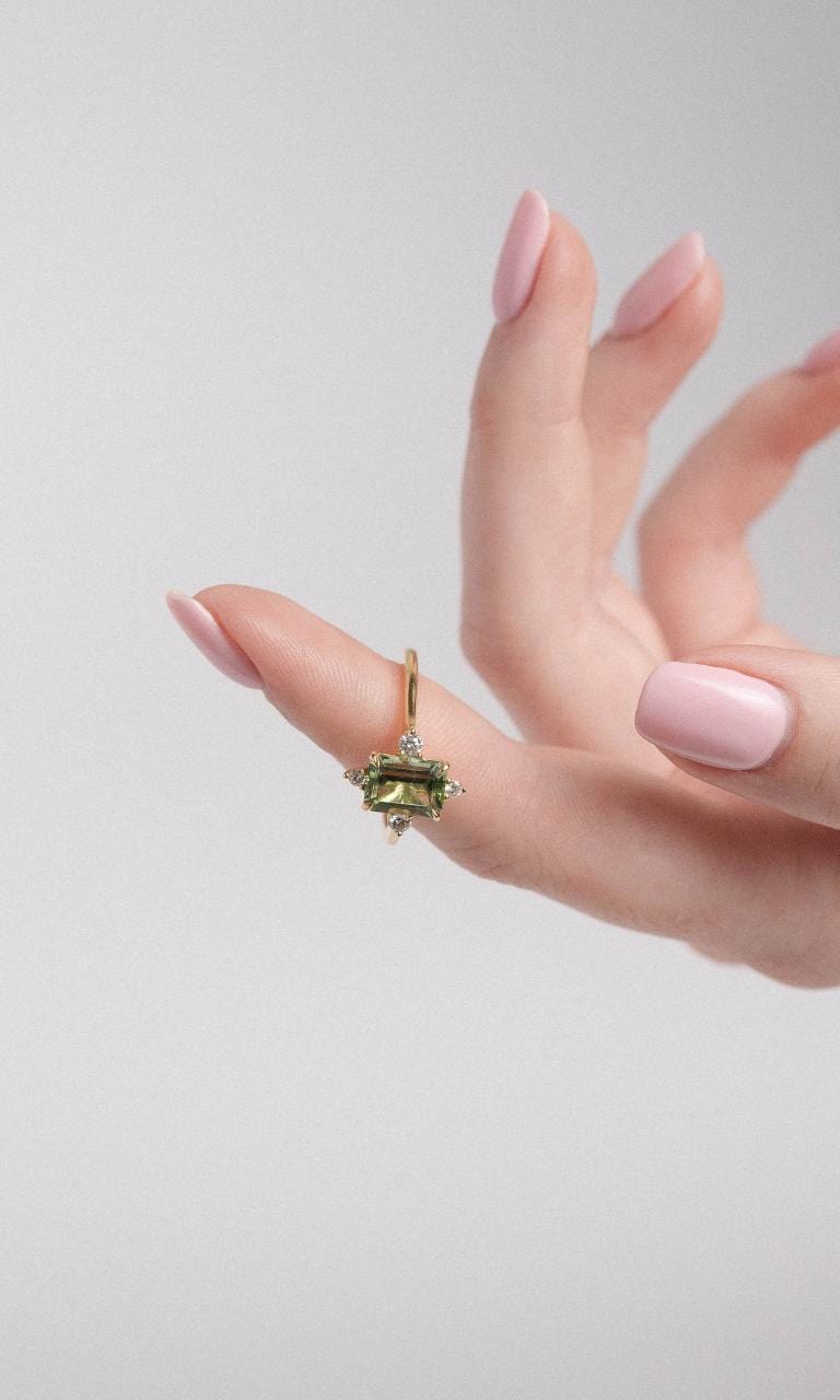 Hogans Family Jewellers 18K YG Emerald Cut Green Tourmaline Dress Ring