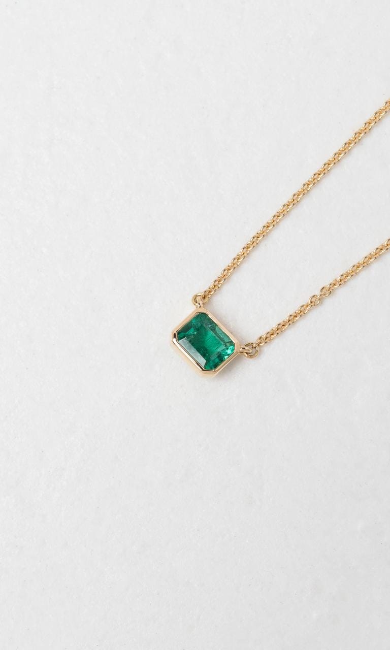 Hogans Family Jewellers 18K YG Emerald Cut Zambian Emerald Solitaire Necklace