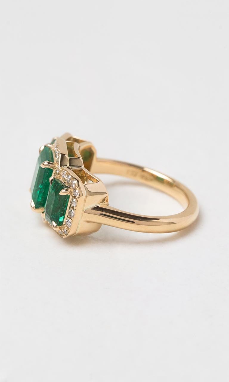 Hogans Family Jewellers 18K YG Emerald Trilogy Dress Ring