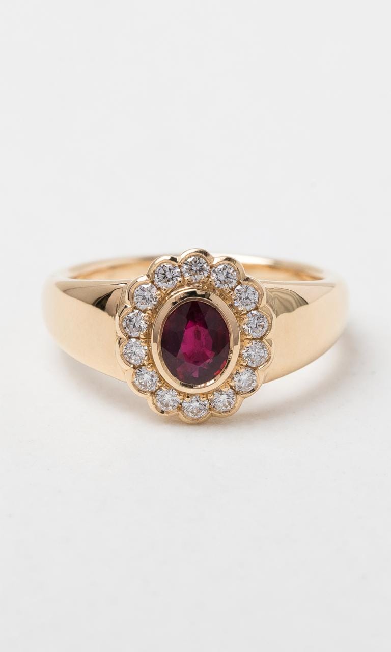 Hogans Family Jewellers 18K YG Oval Cut Ruby Daisy Signet Ring