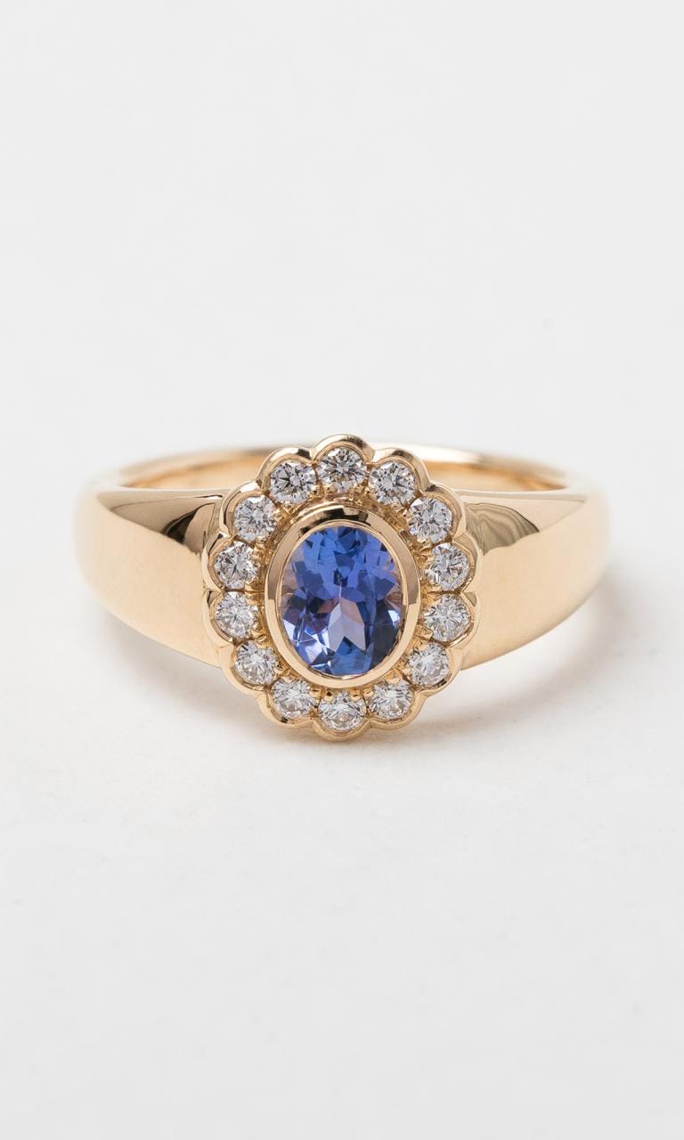 Hogans Family Jewellers 18K YG Oval Cut Tanzanite Daisy Signet Ring