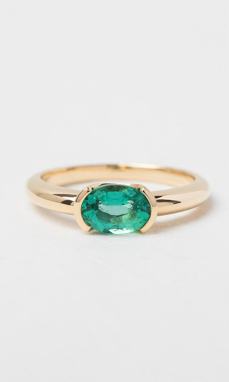 Hogans Family Jewellers 18K YG Oval Cut Zambian Emerald Solitaire Dress Ring