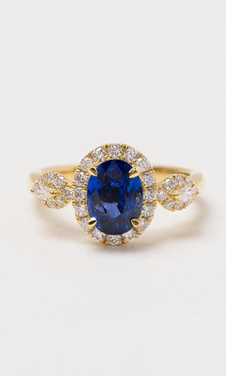 Hogans Family Jewellers 18K YG Oval Sapphire and Diamond Ring