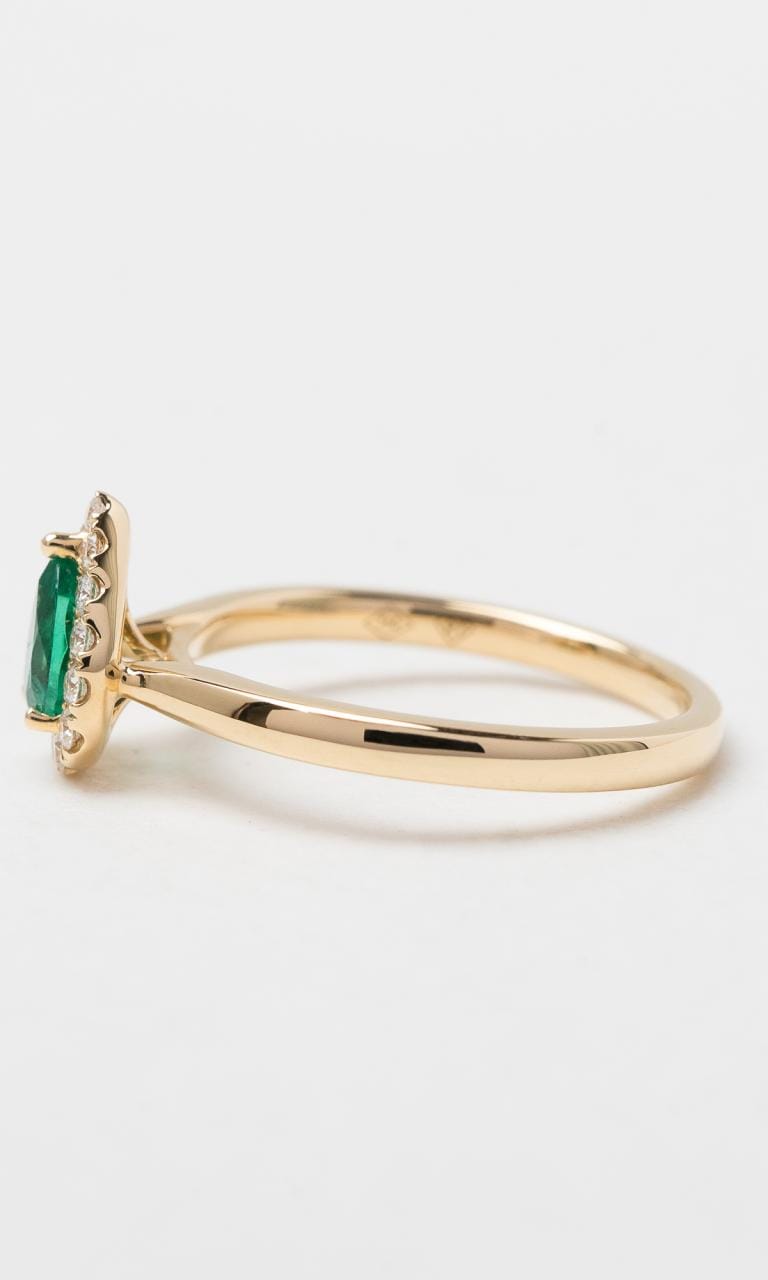 Hogans Family Jewellers 18K YG Pear Cut Emerald Halo Dress Ring