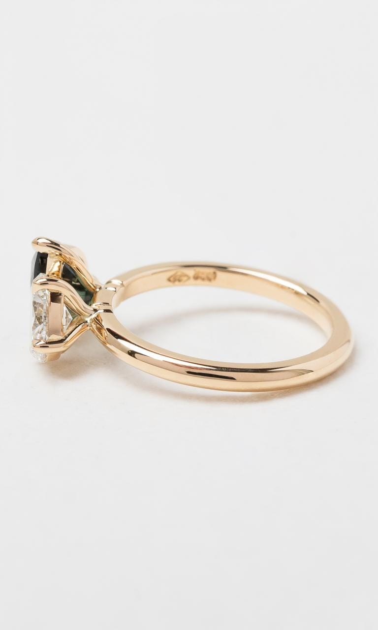 Hogans Family Jewellers 18K YG Pear Cut Sapphire Toi et Moi Ring
