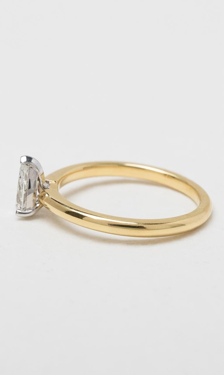 Hogans Family Jewellers 18K YG Pear Cut Solitaire Diamond Ring