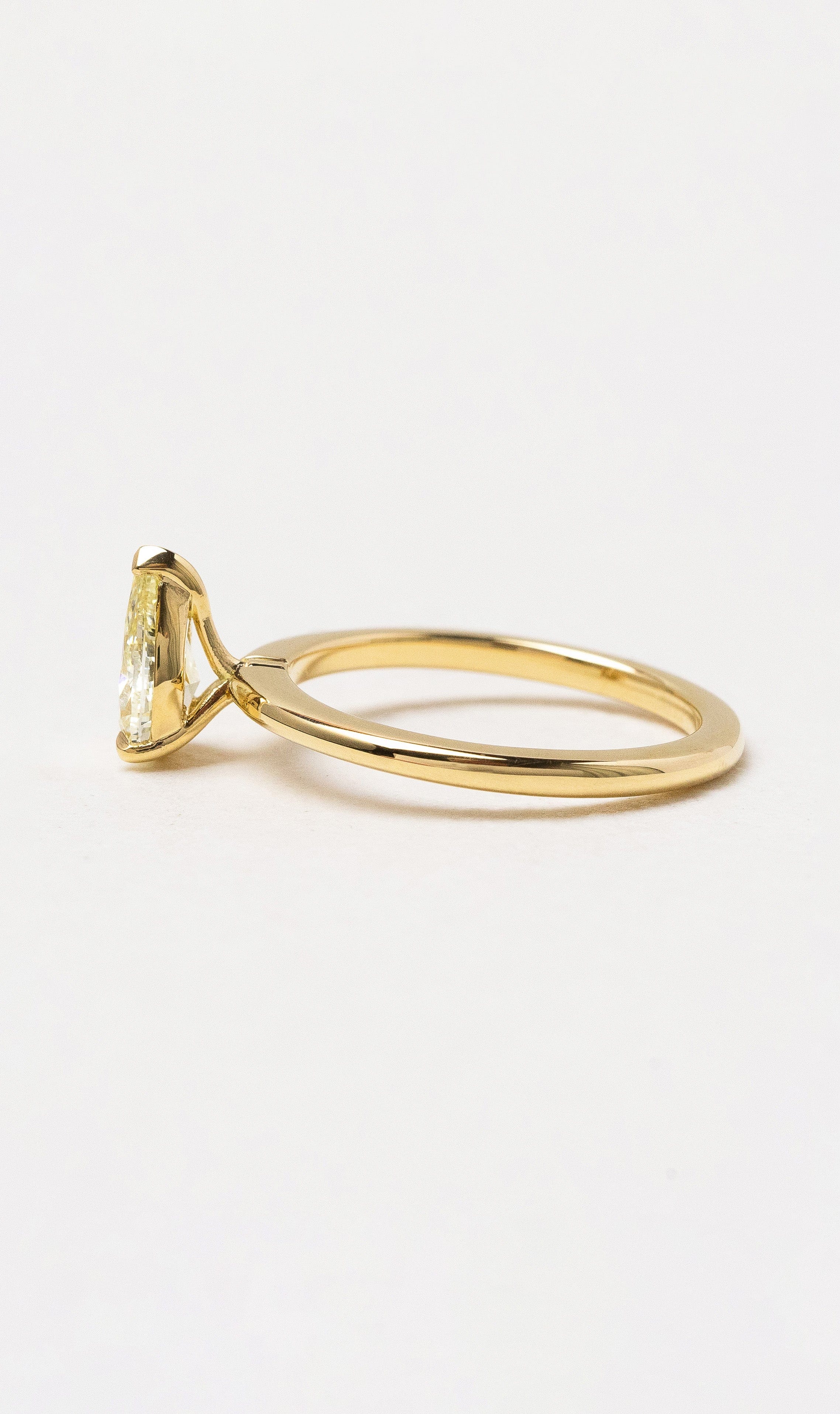 Hogans Family Jewellers 18K YG Pear Yellow Diamond Ring