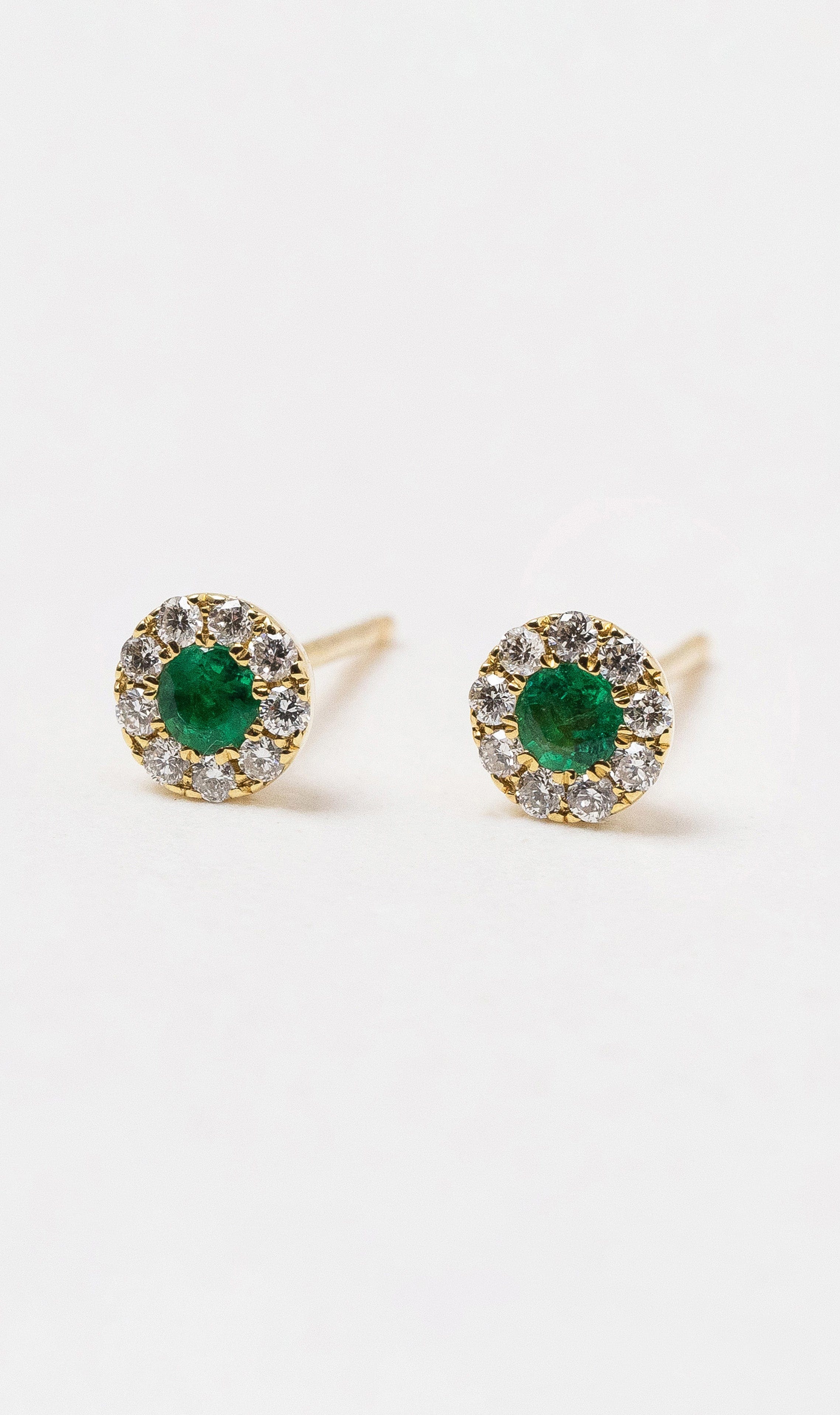 Hogans Family Jewellers 18K YG Petite Emerald Halo Stud Earrings
