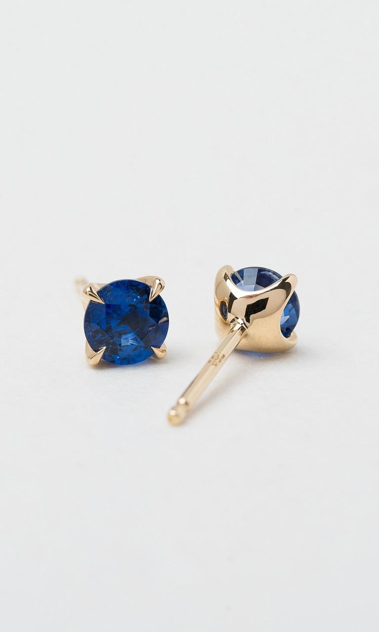 Hogans Family Jewellers 18K YG Round Brilliant Cut Ceylon Sapphire Stud Earrings