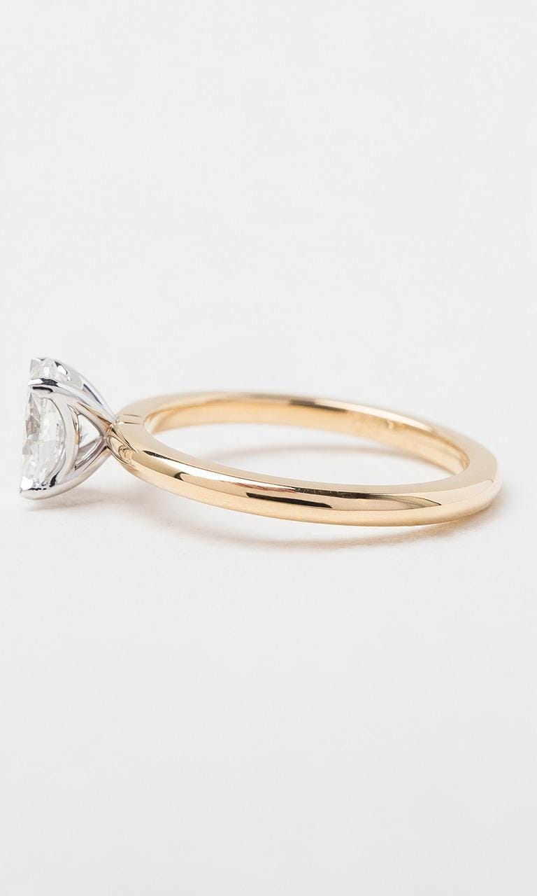 Hogans Family Jewellers 18K YWG 0.70ct Oval Cut Diamond Solitaire Ring