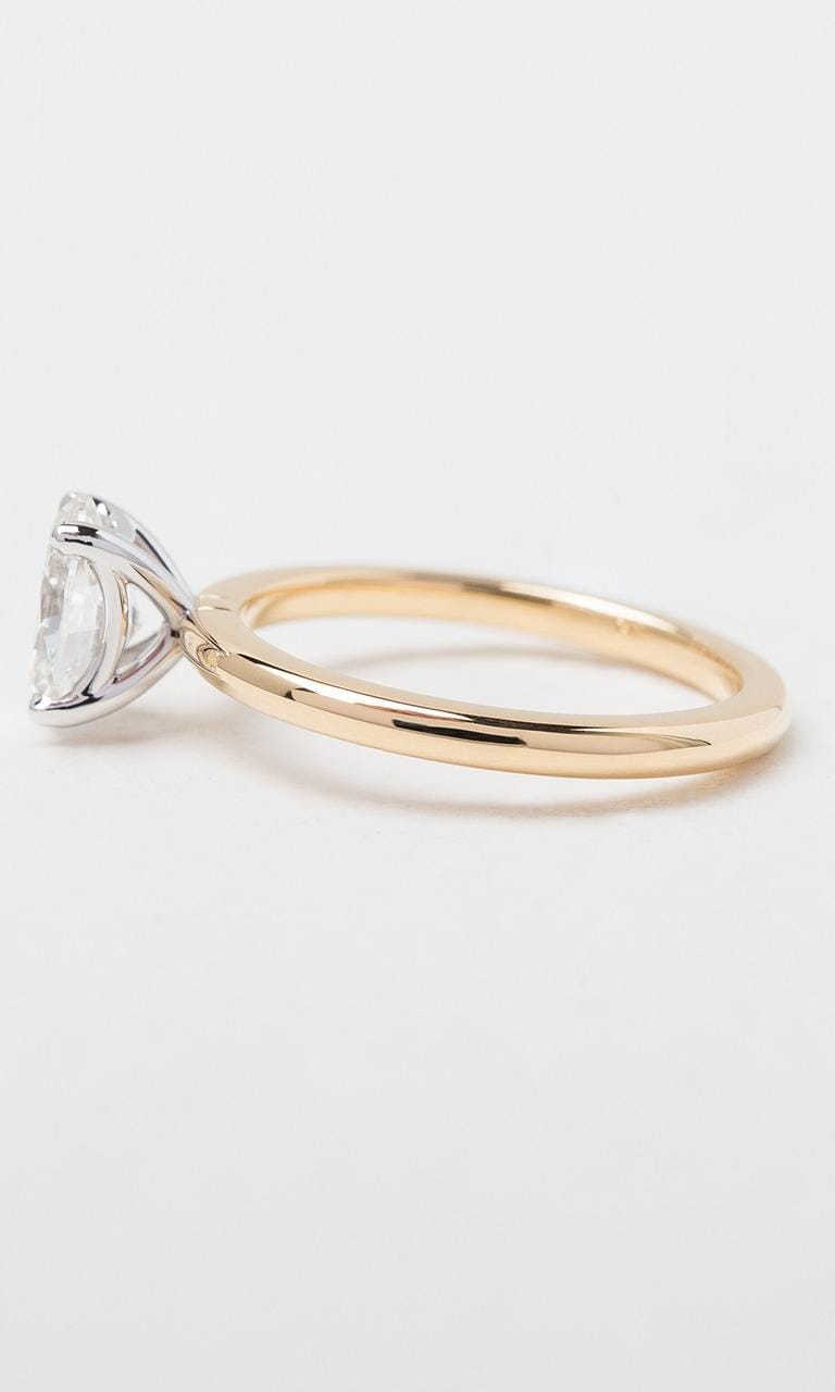Hogans Family Jewellers 18K YWG 1.00ct Oval Cut Diamond Solitaire Ring