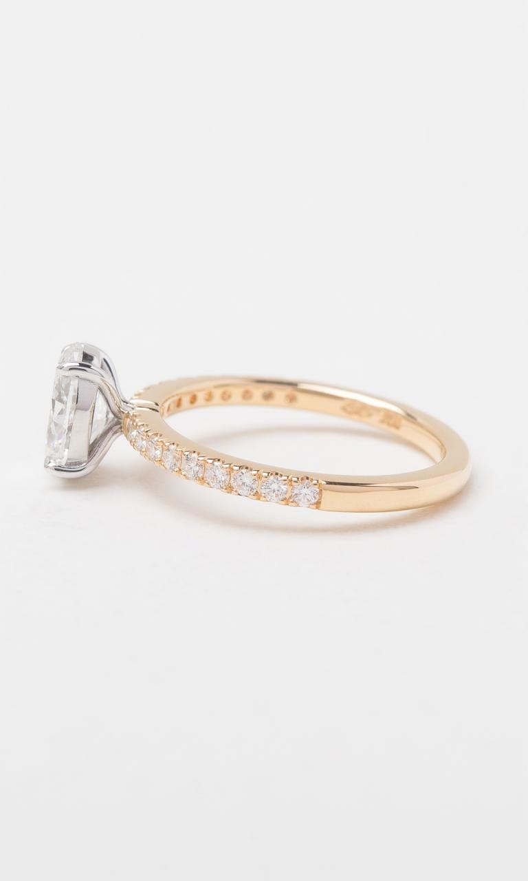 Hogans Family Jewellers 18K YWG 1.20CT TDW Oval Cut Diamond Solitaire Ring