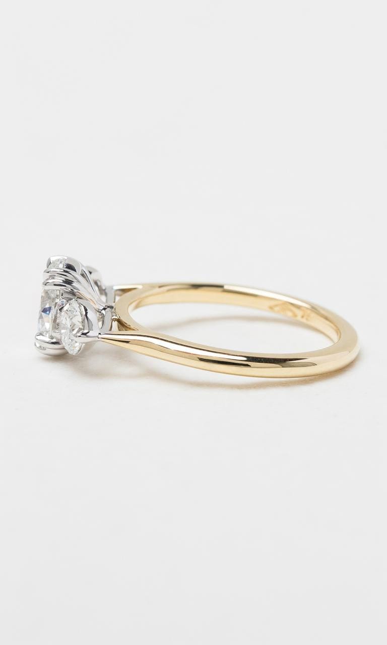 Hogans Family Jewellers 18K YWG 1.52ct TDW Oval Cut Diamond Trilogy Ring