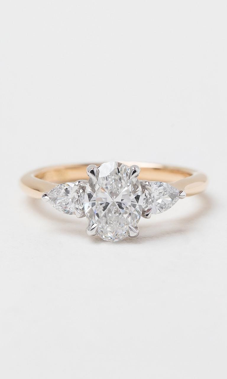 Hogans Family Jewellers 18K YWG 1.61ct TDW Oval Cut Diamond Trilogy Ring