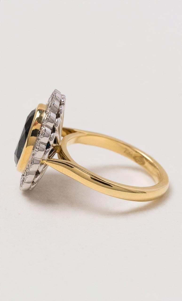 Hogans Family Jewellers 18K YWG Australian Sapphire Cluster Ring