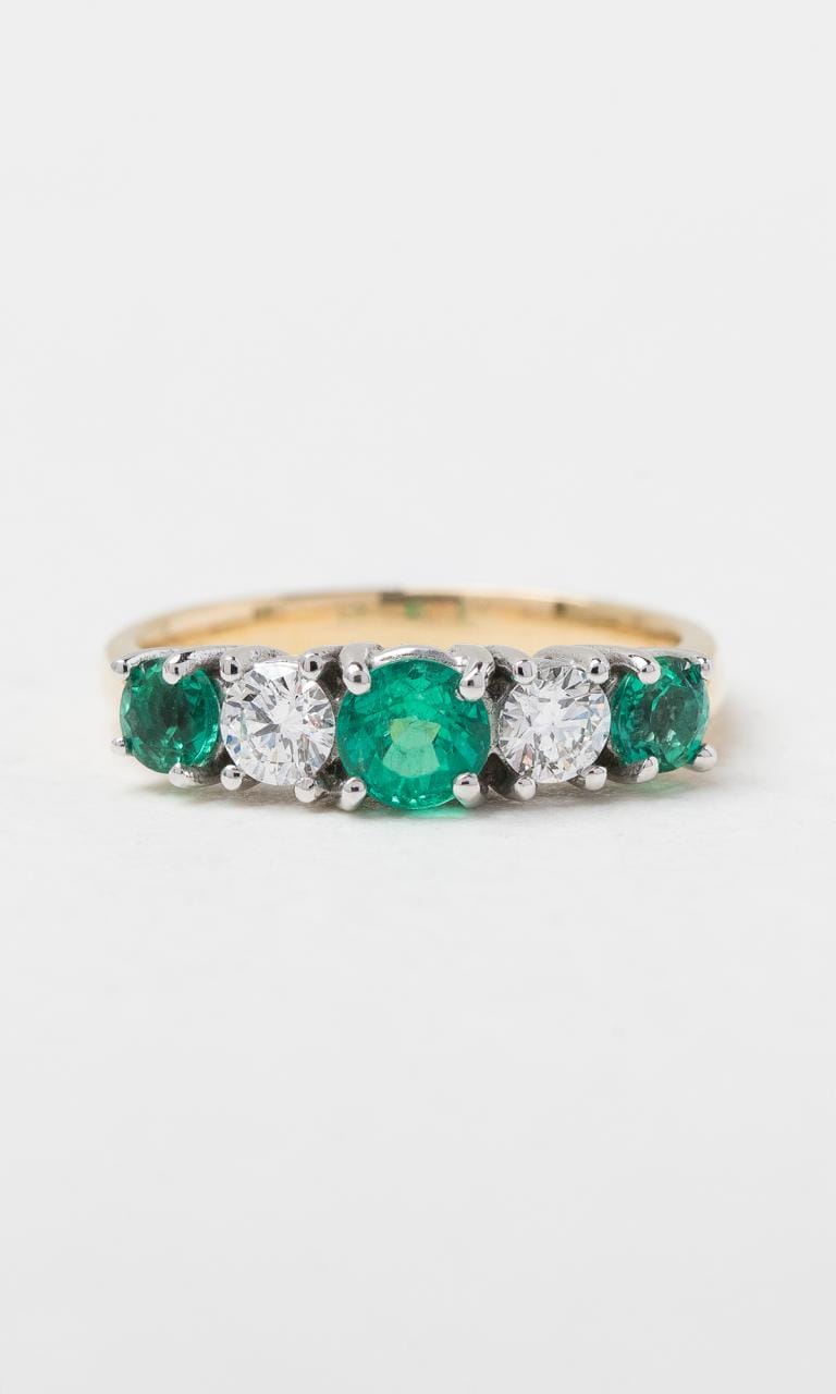 Hogans Family Jewellers 18K YWG Round Brilliant Cut Emerald Dress Ring