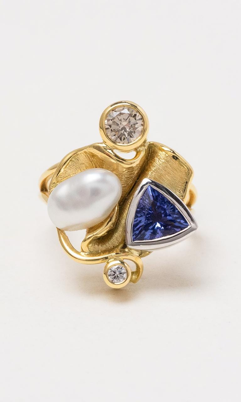 Hogans Family Jewellers 18K YWG Tanzanite, Diamond & Keshi Pearl Ring