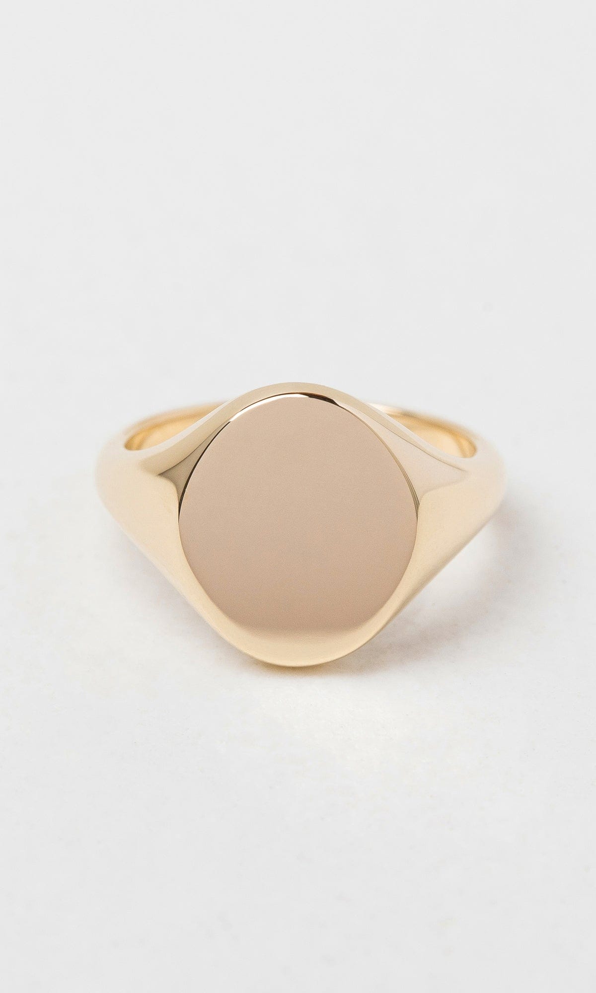 Hogans Family Jewellers 9K Flat Oval Signet Ring