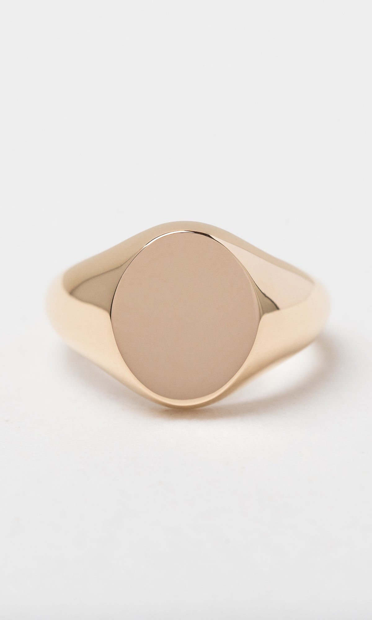 Hogans Family Jewellers 9K Large Oval Signet Ring