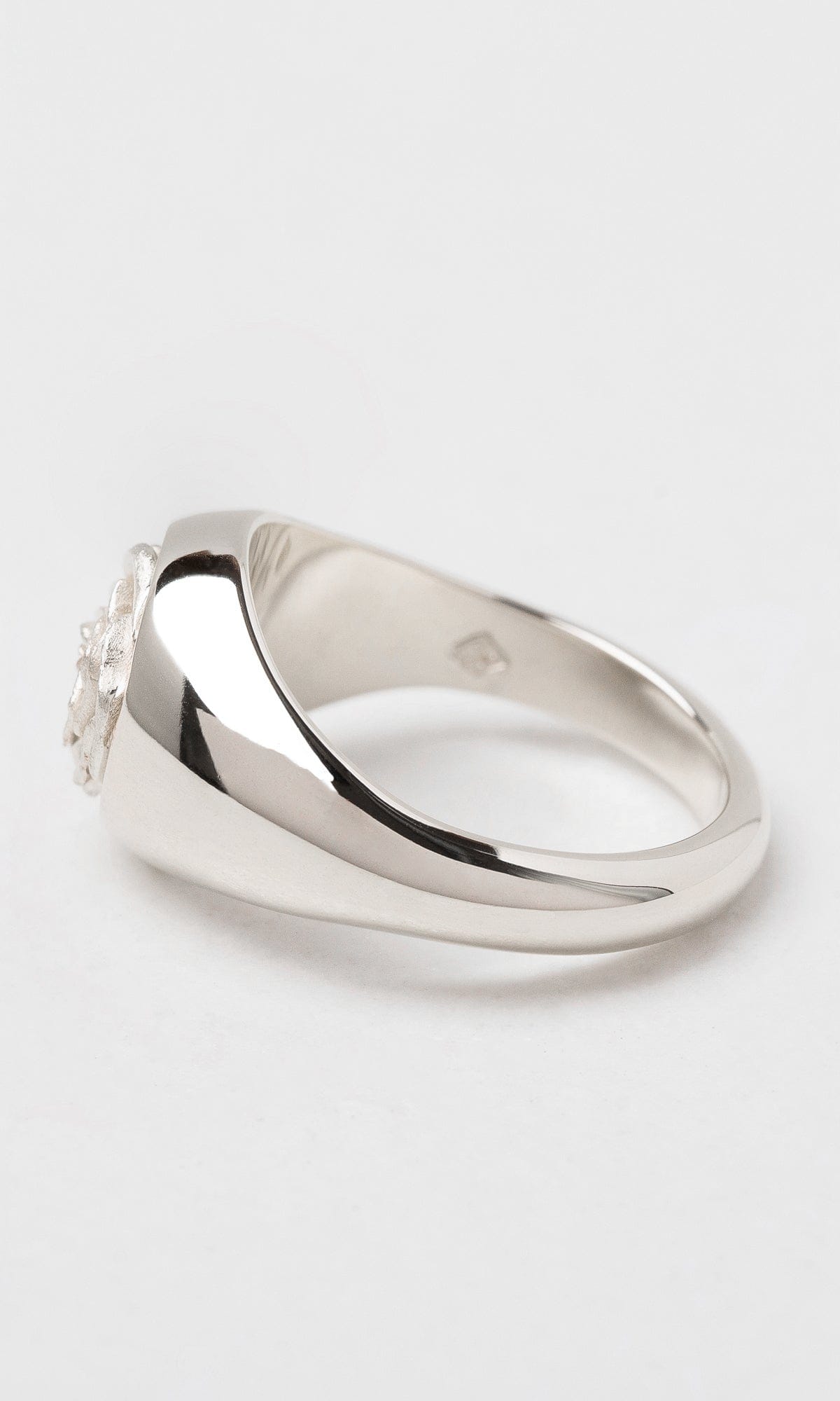 Hogans Family Jewellers 9K Rose Signet Ring