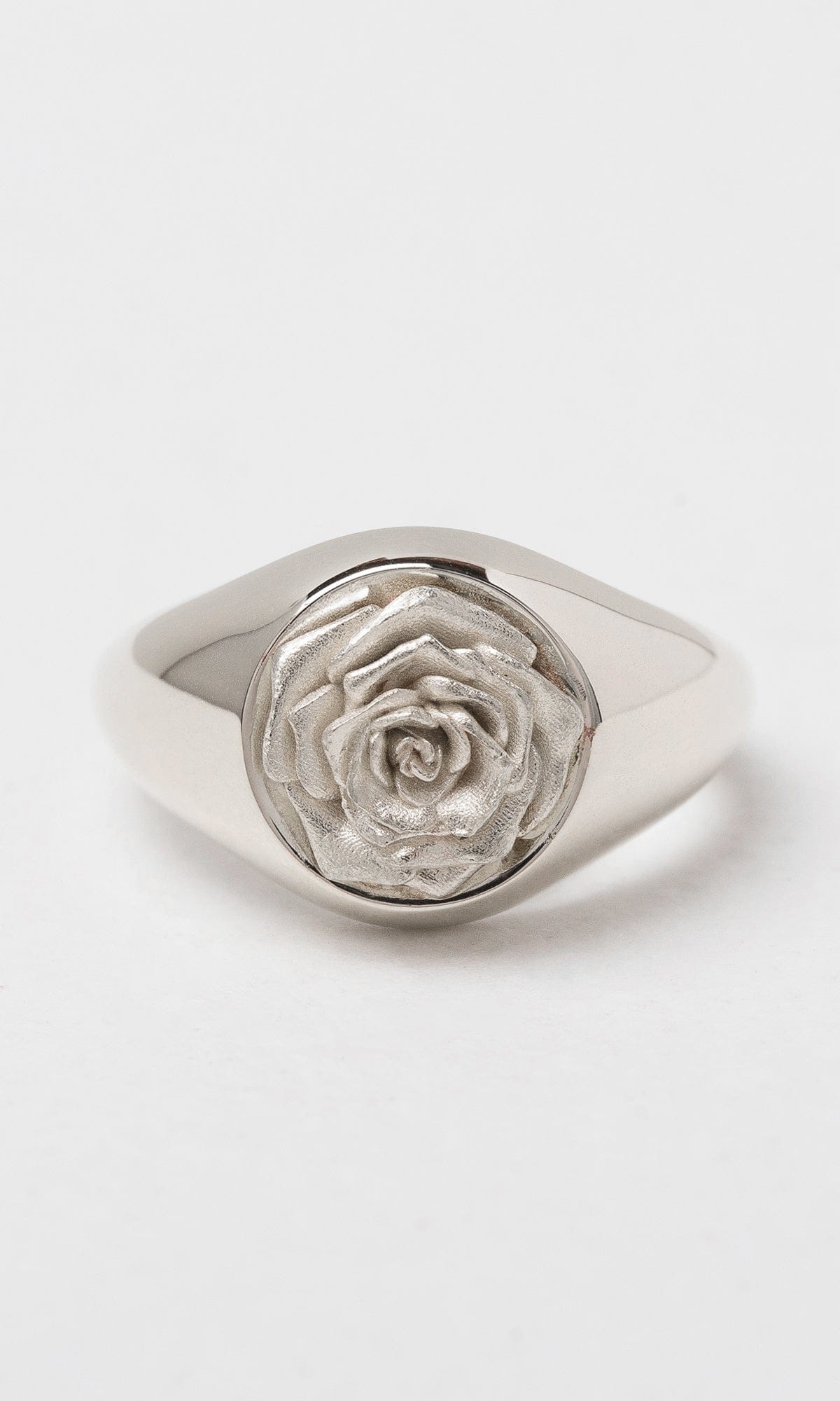 Hogans Family Jewellers 9K Rose Signet Ring