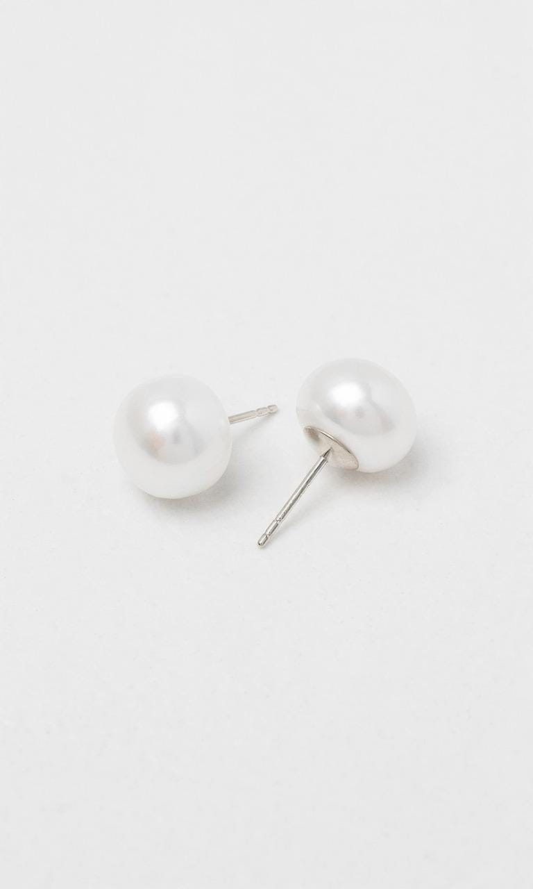 Hogans Family Jewellers 9K WG 10.5-11mm Freshwater Pearl Button Stud Earrings