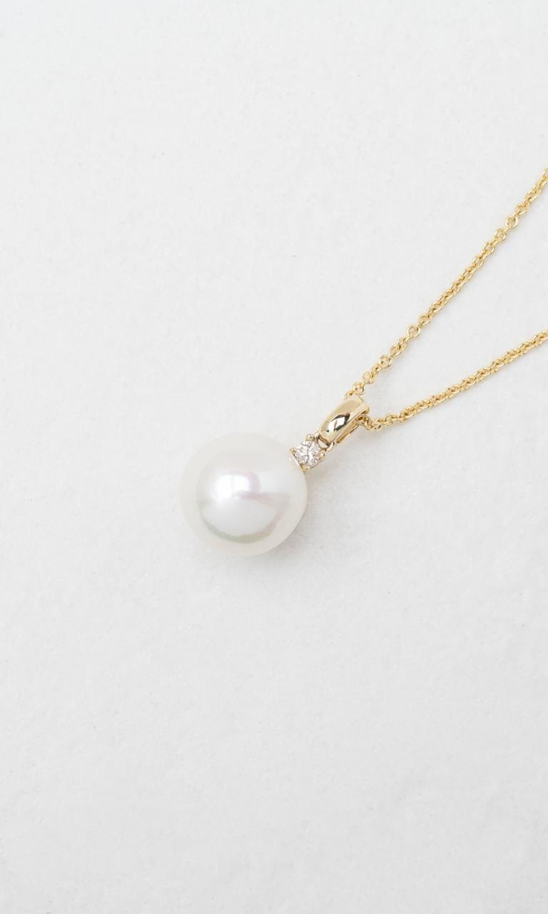 Hogans Family Jewellers 9K YG 10-11mm Freshwater Pearl Pendant