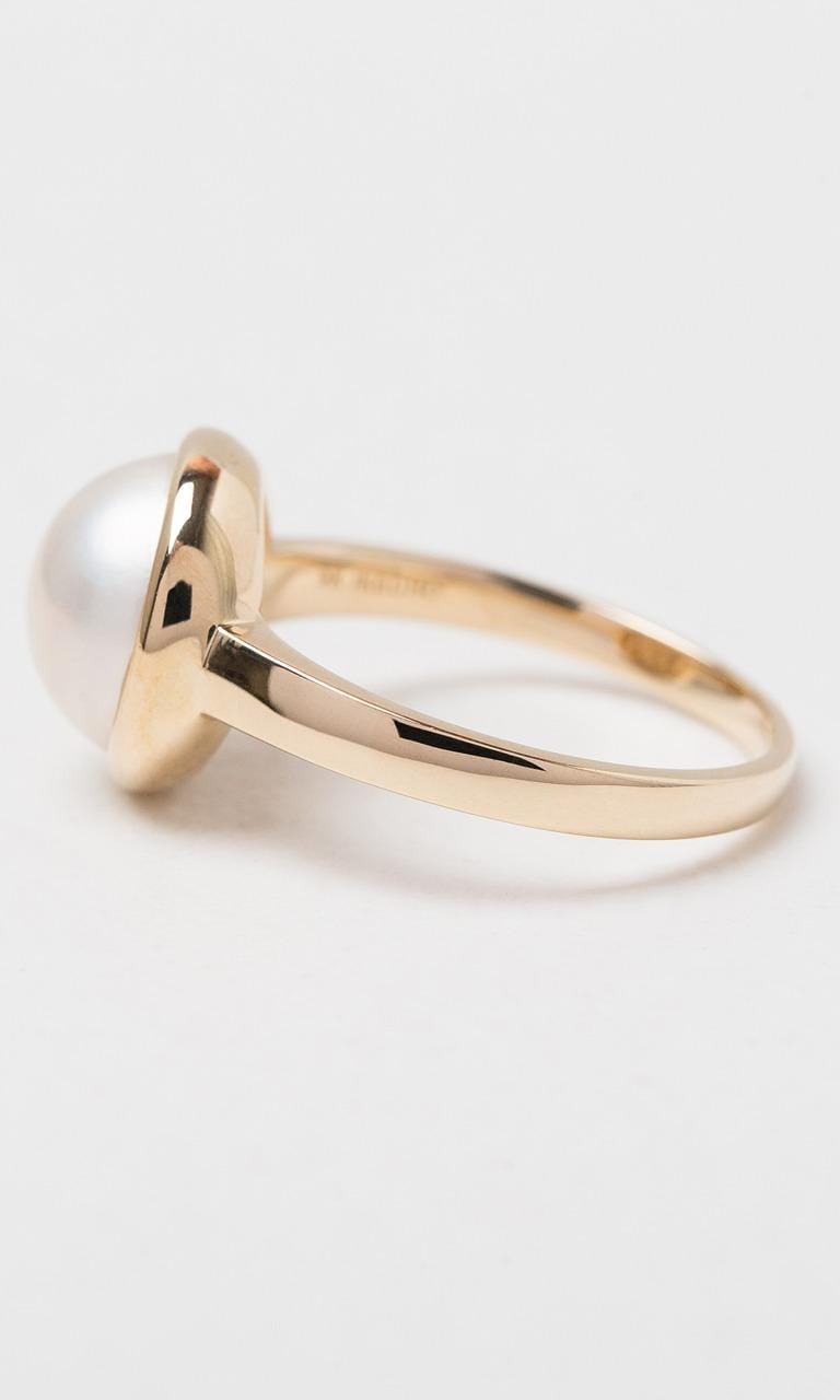 Hogans Family Jewellers 9K YG 10mm Mabe Pearl Dress Ring