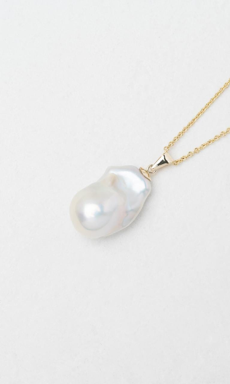 Hogans Family Jewellers 9K YG 13mm Baroque Pearl Pendant