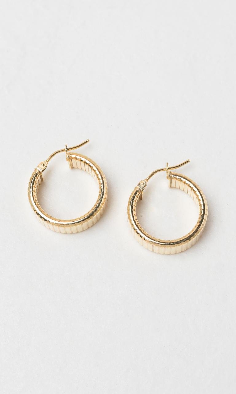 Hogans Family Jewellers 9K YG 15mm Ribbed Hoop Earrings