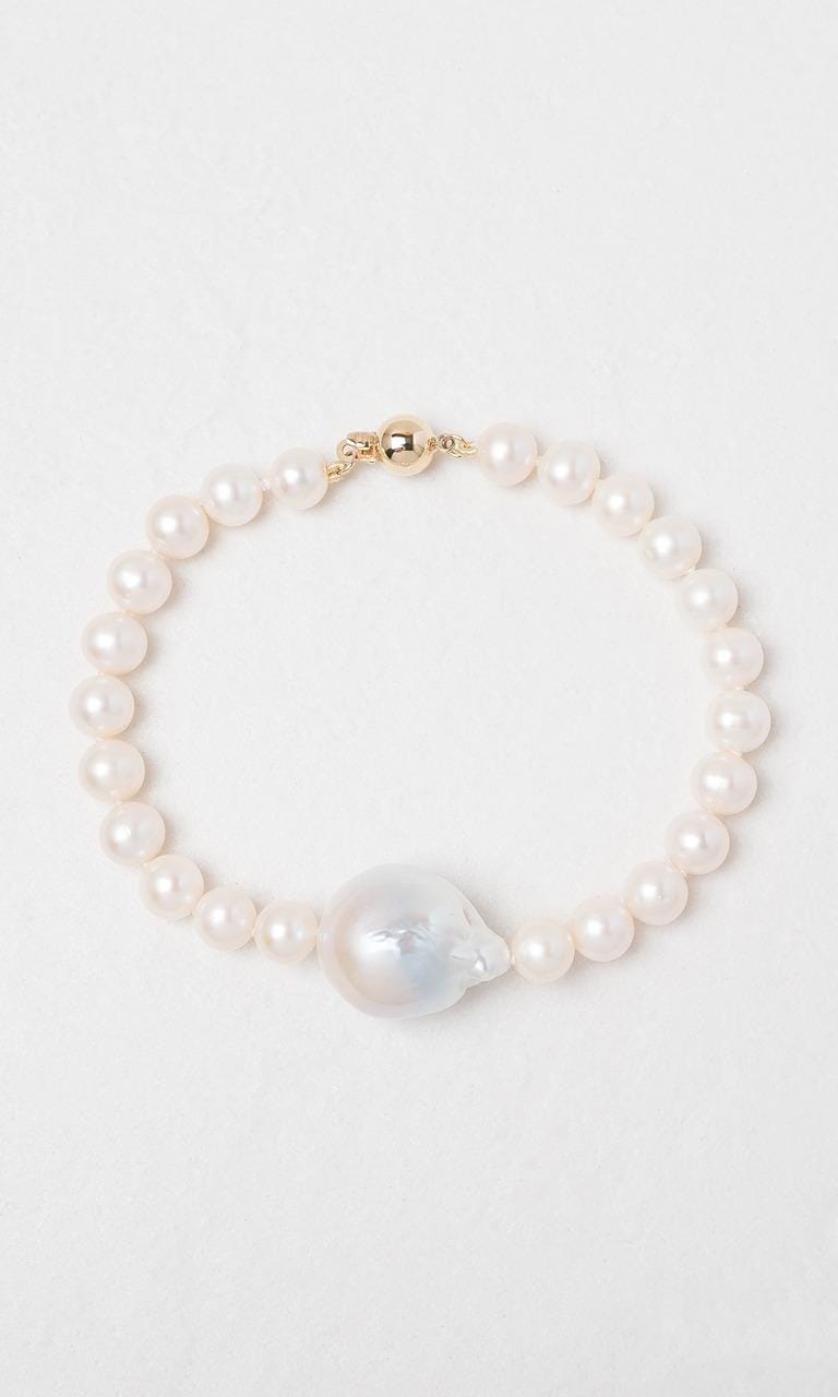 Hogans Family Jewellers 9K YG Freshwater & Baroque Pearl Bracelet