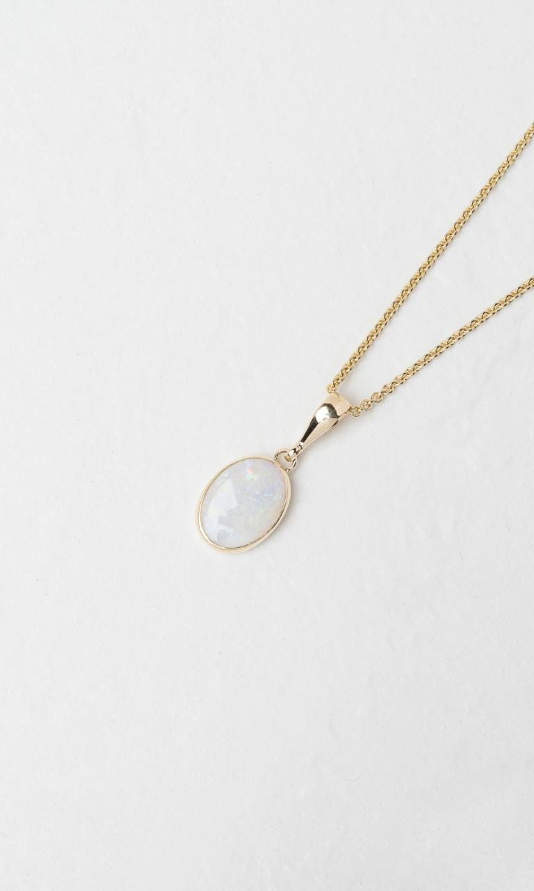Hogans Family Jewellers 9K YG Lightning Ridge Opal Pendant