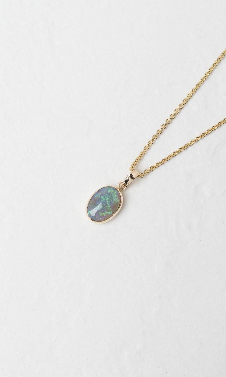 Hogans Family Jewellers 9K YG Lightning Ridge Opal Pendant