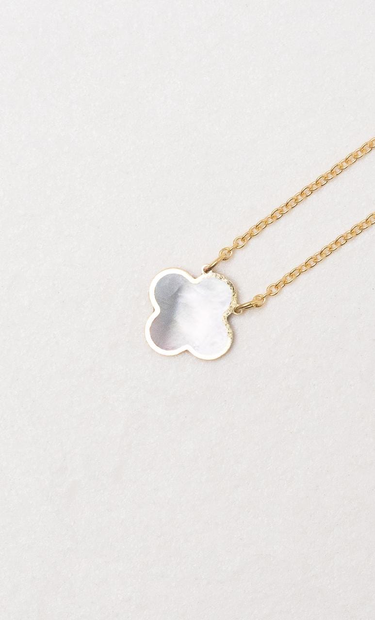 Hogans Family Jewellers 9K YG Mother of Pearl Single Clover Necklace