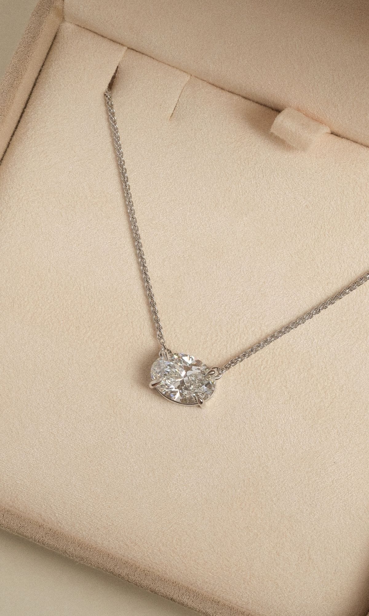 Hogans Family Jewellers Bespoke 18K WG Diamond Solitaire Necklace