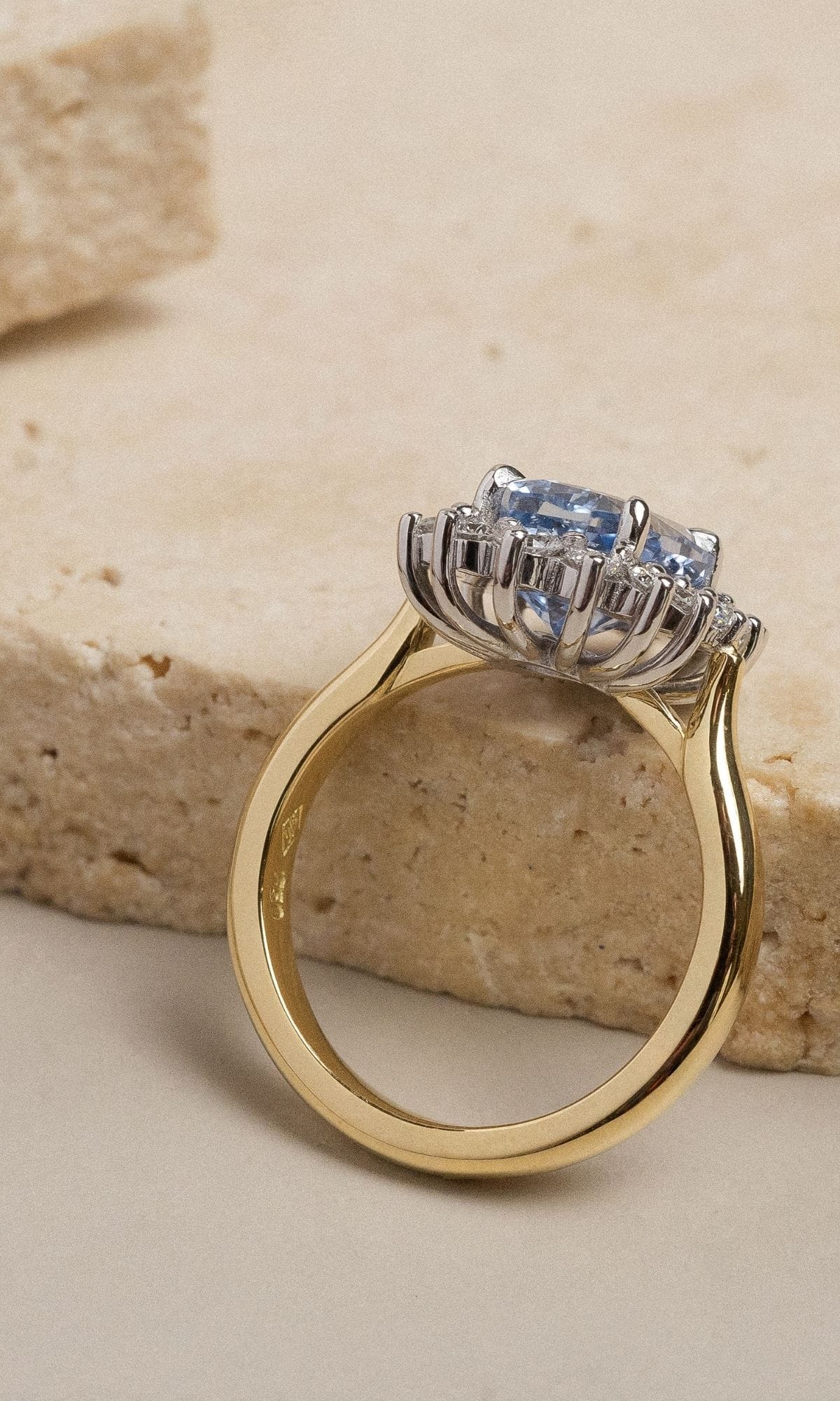 Hogans Family Jewellers Bespoke 18K YWG Ceylon Sapphire Halo Ring